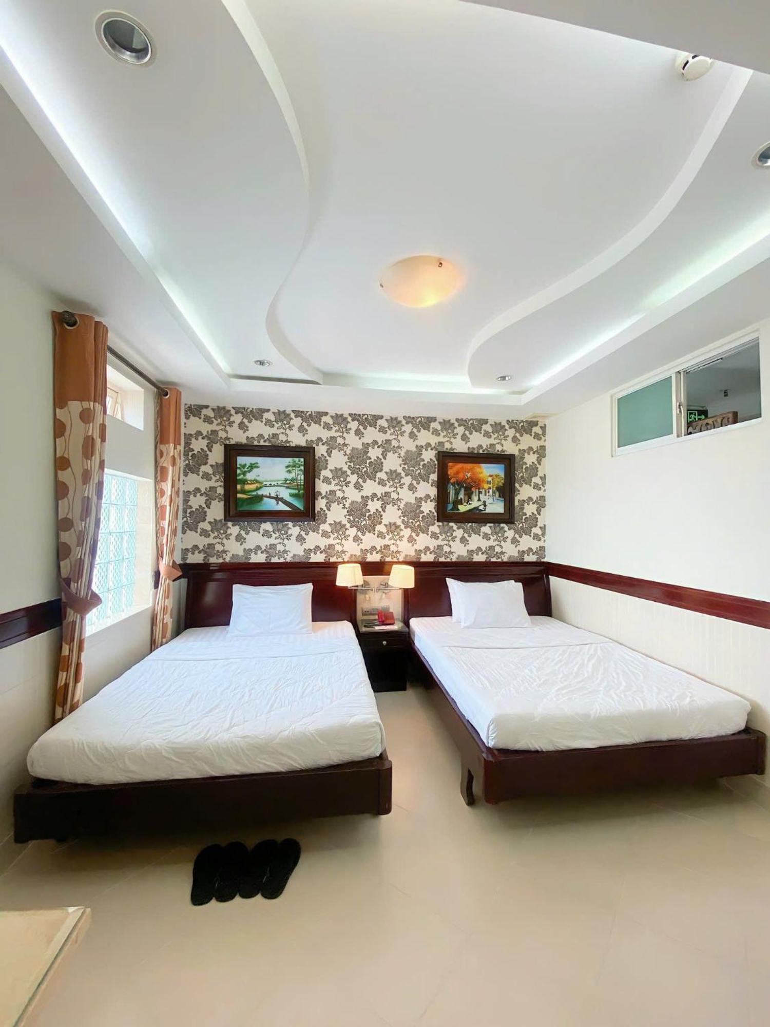 Hoang Thanh Thuy Airport Hotel 2 - Gan Am Thuc Dem Cho Hoang Hoa Tham Cidade de Ho Chi Minh Exterior foto