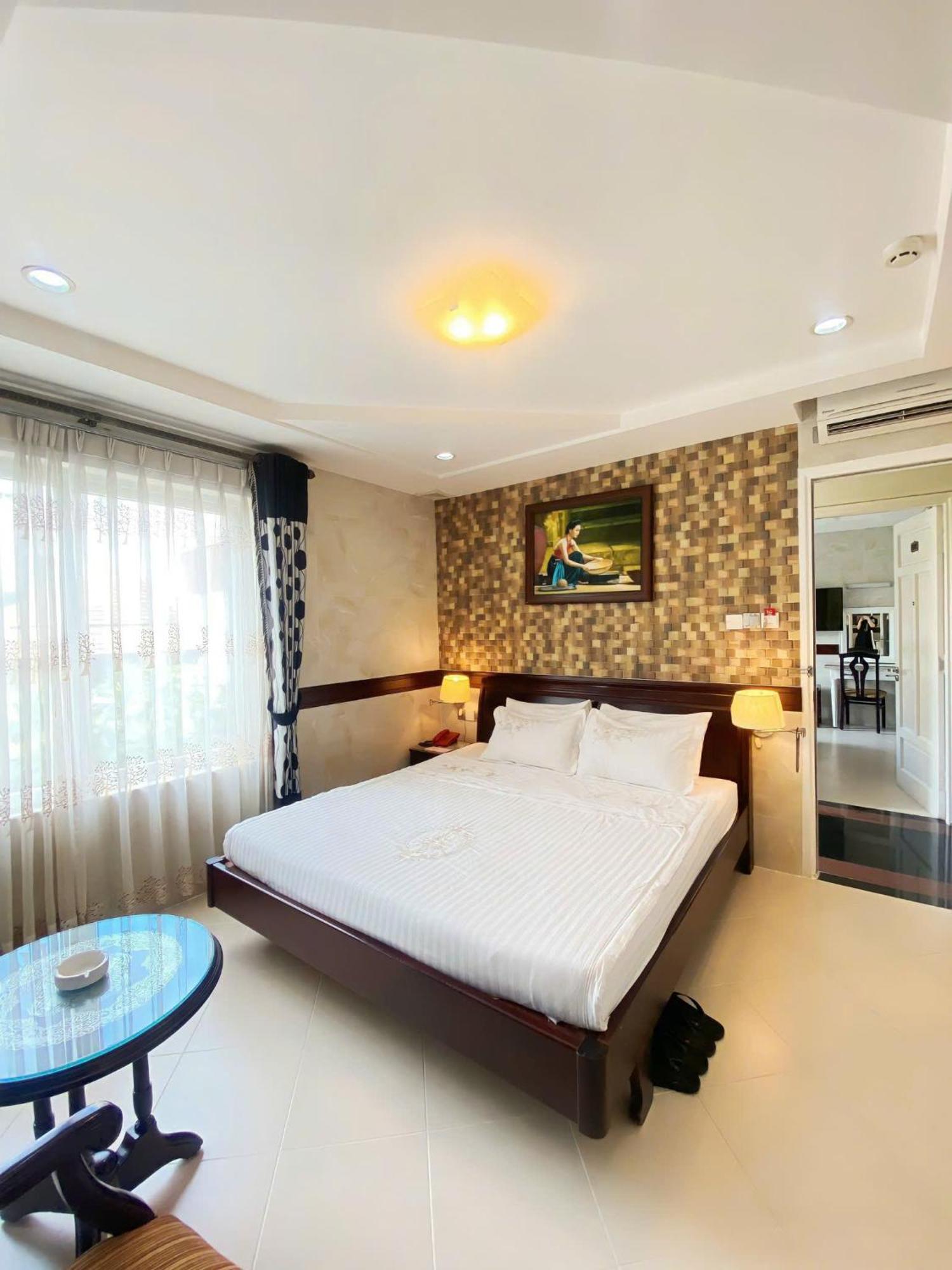 Hoang Thanh Thuy Airport Hotel 2 - Gan Am Thuc Dem Cho Hoang Hoa Tham Cidade de Ho Chi Minh Exterior foto