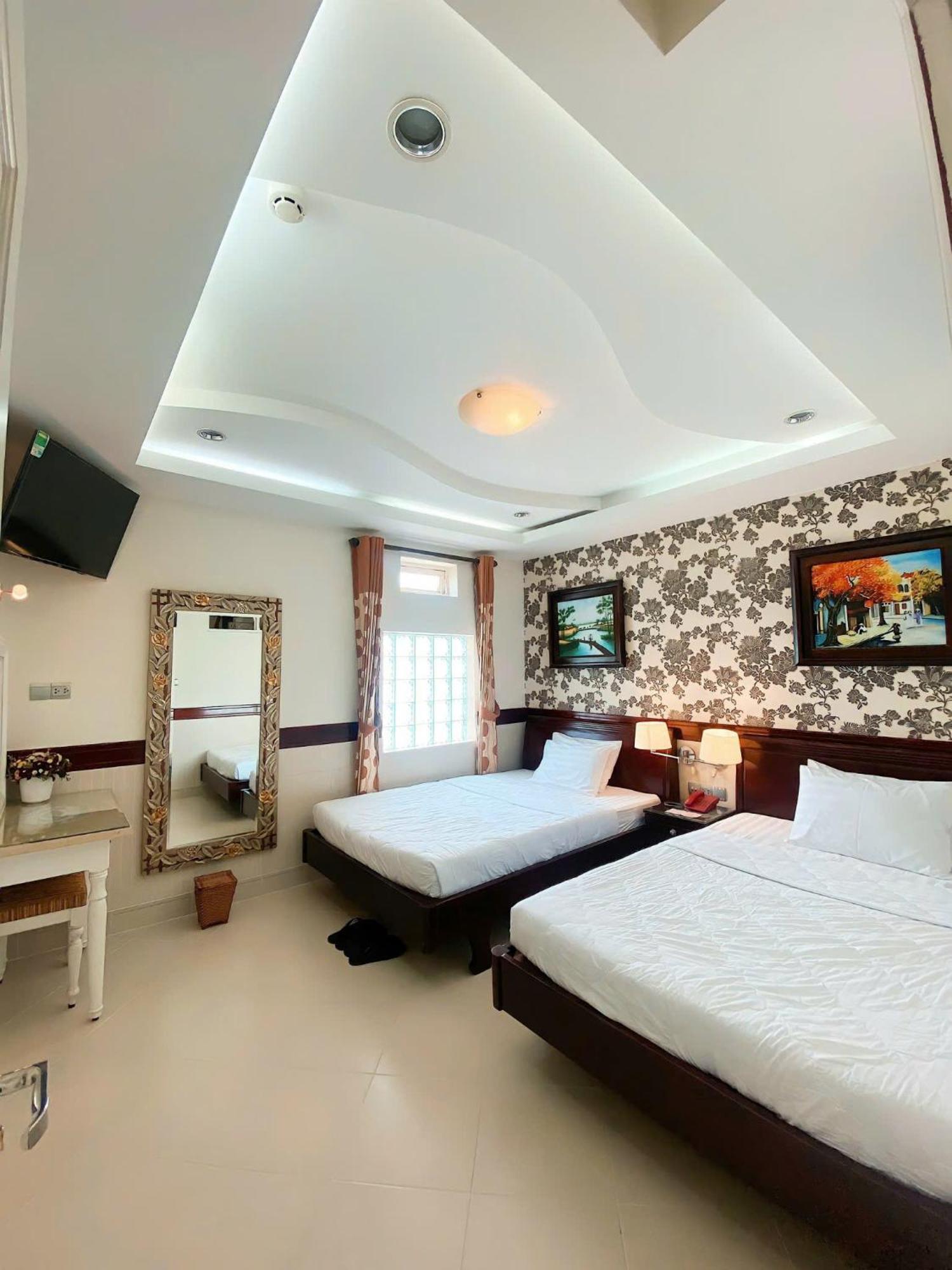 Hoang Thanh Thuy Airport Hotel 2 - Gan Am Thuc Dem Cho Hoang Hoa Tham Cidade de Ho Chi Minh Exterior foto